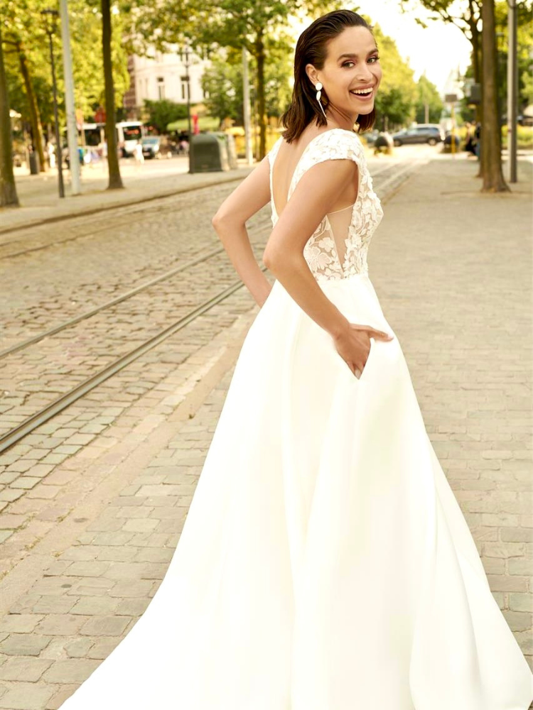 Robe de mariée Long Beach de Rembo Styling