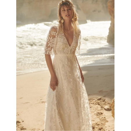 Robe de mariée en dentelle, dos nu by Rembo Styling