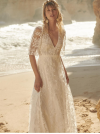 Robe de mariée en dentelle, dos nu by Rembo Styling