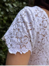 Top en dentelle, dos nu et manchettes by Atelier de Juliette